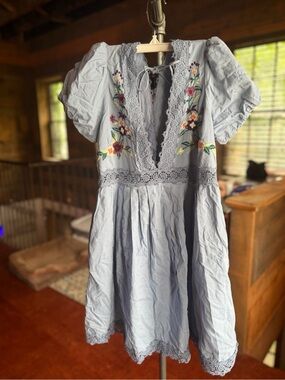 Kimchi Blue Light Blue Embroidered Lace Dress
